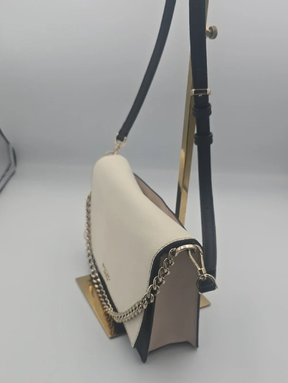Kate Spade Cream/Black 3 Way Colorblock W/ Pink Chain Med/Large Crossbody (EUC)✨
